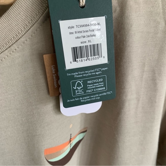 Tentree • artist series portal t-shirt - Picture 4 of 5